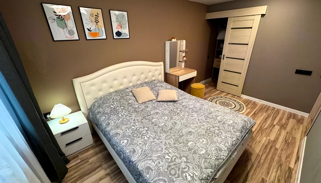 Центральная с видом на горы