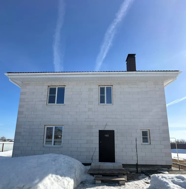 Новый, уютный дом