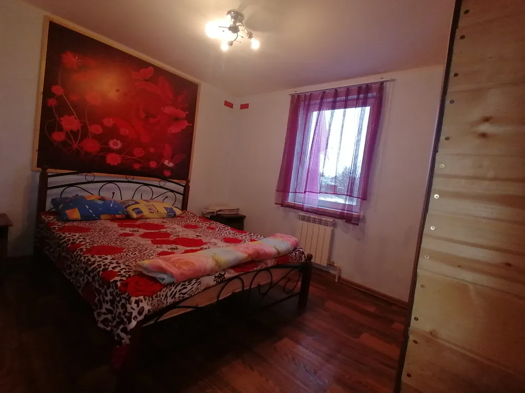 Коттедж в Красном стиле