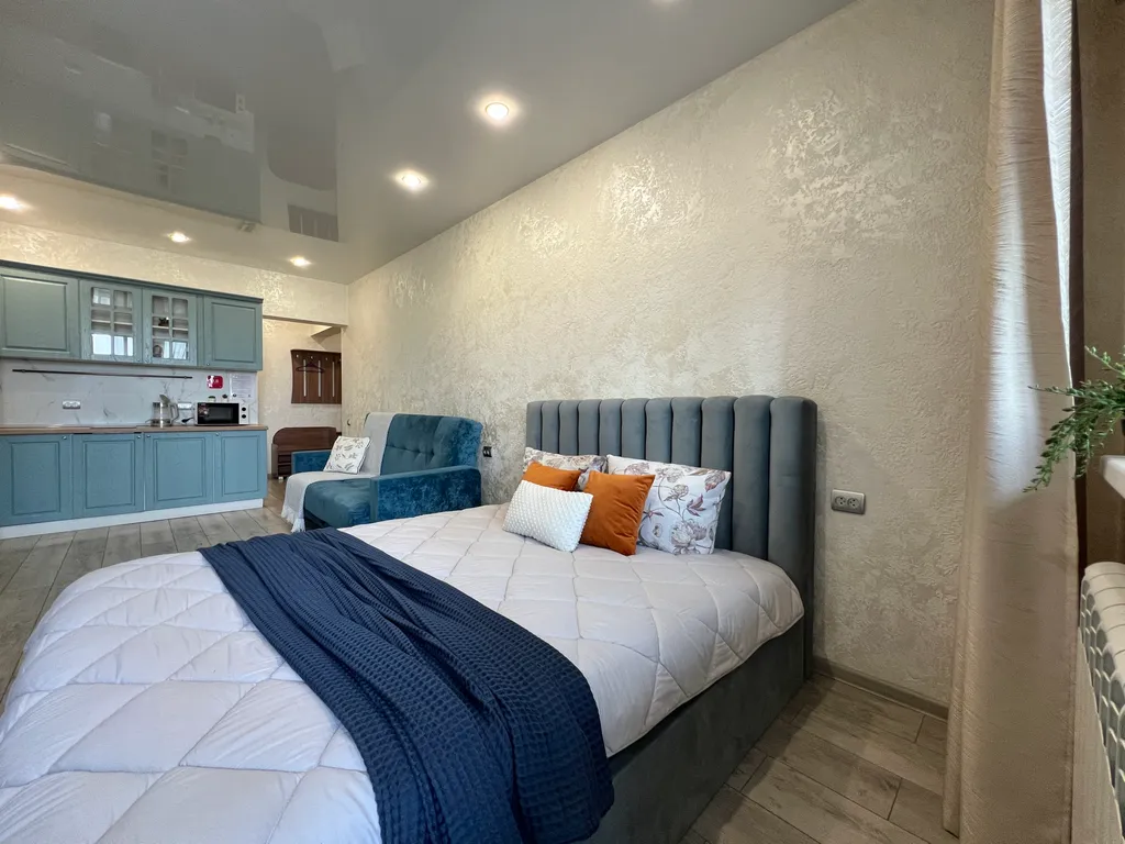 Студия в новом ЖК на площади Советов без оплаты за финальную уборку