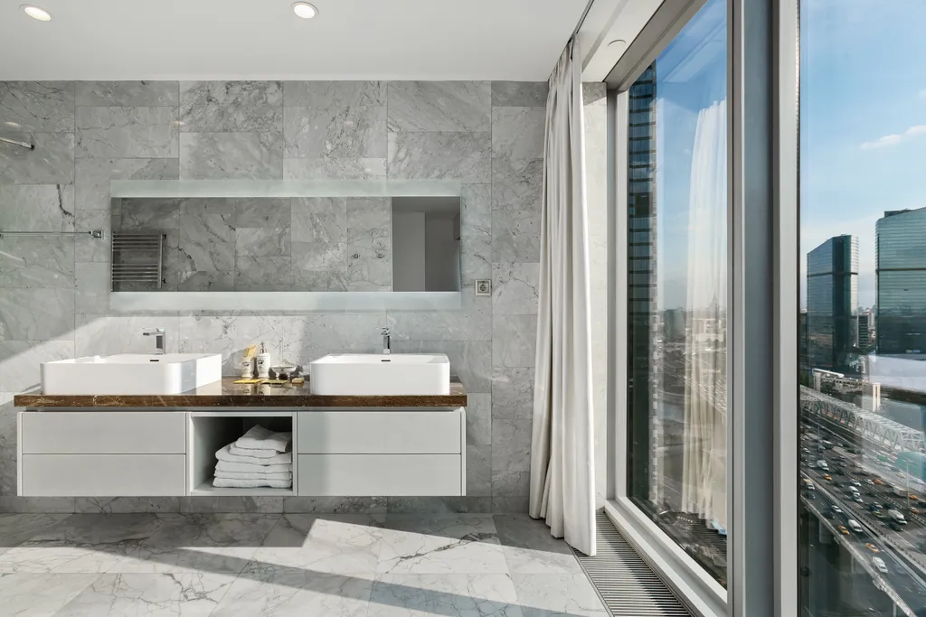 Дизайнерский угловой апартамент в башне Око Москва-сити