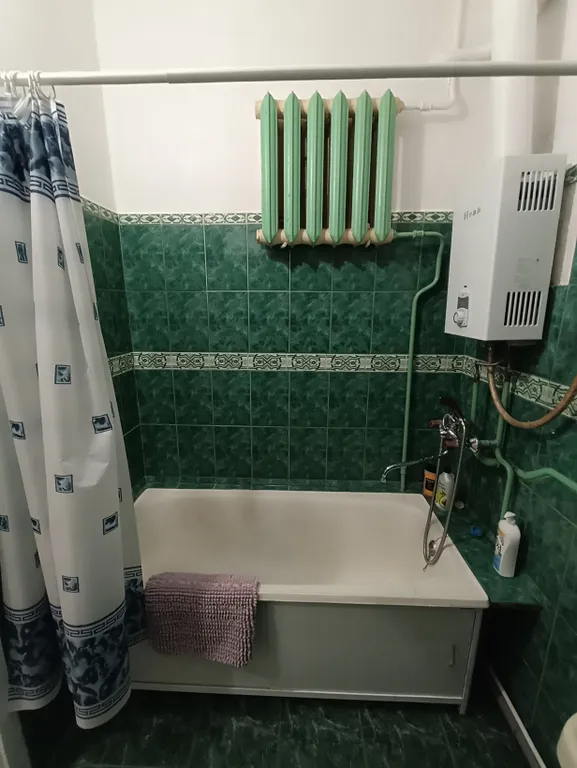 Однокомнатная квартира в тихом районе центра города