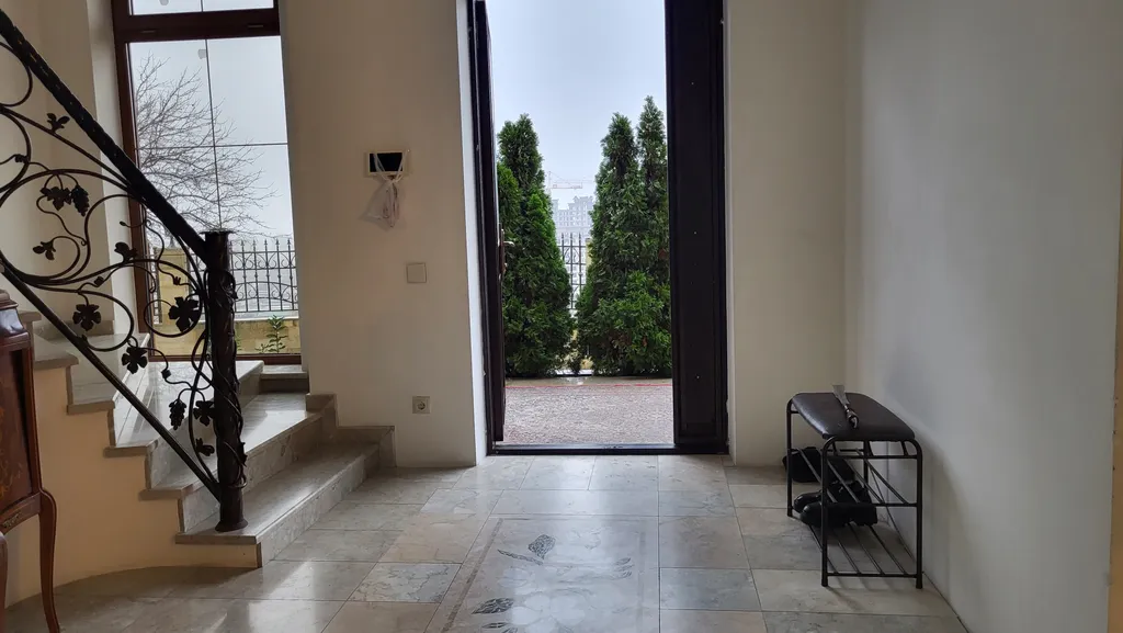 Дом с четырьмя спальнями и панорамой на Махачкалу