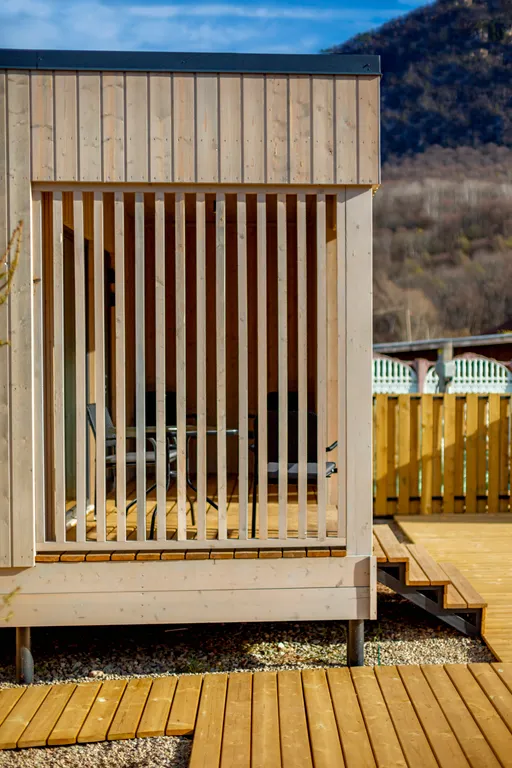 Небольшой домик с видом на Гуамское ущелье