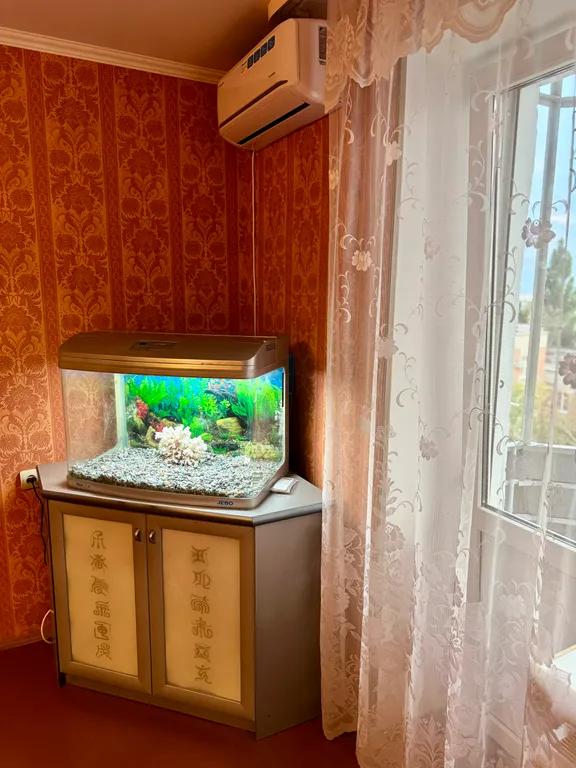 Три балкона, три стороны света, три настроения