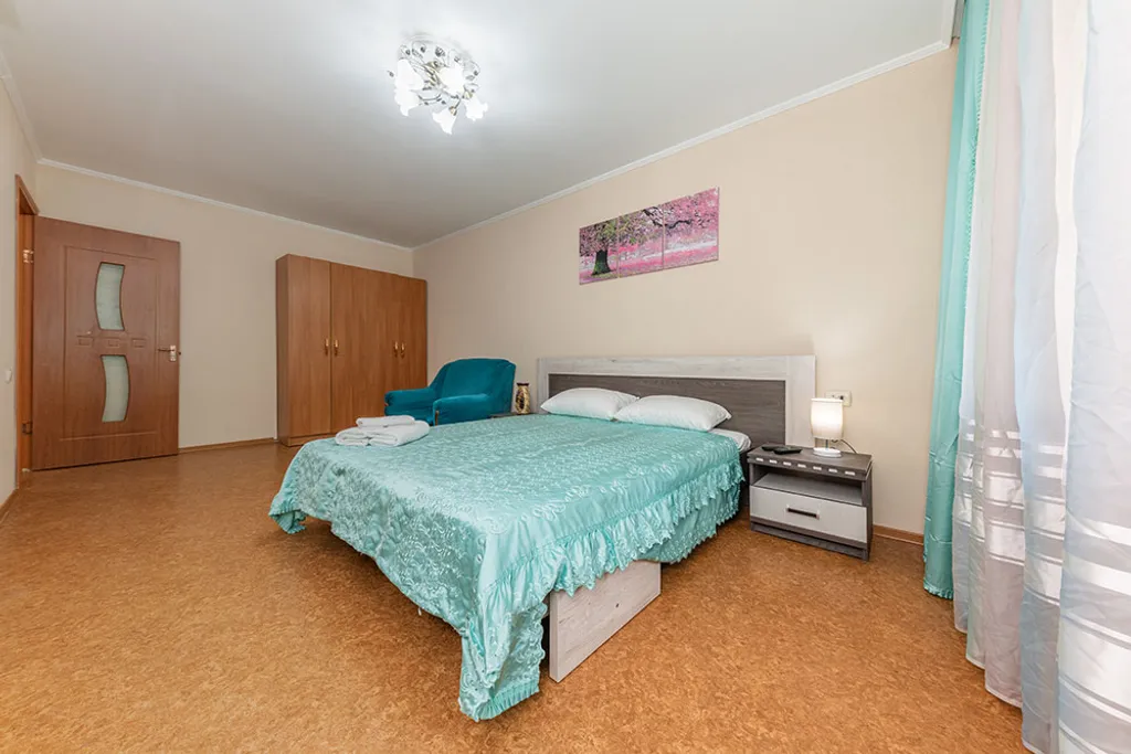 Комфортная квартира с кондиционером, ТРЦ Москва, станция метро Москва