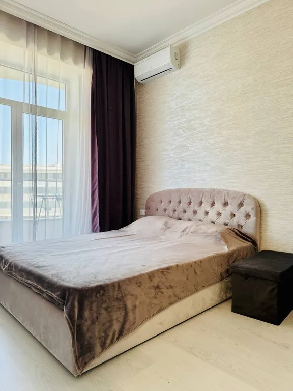 1-комнатная квартира в ЖК Лувр с видом на море и горы