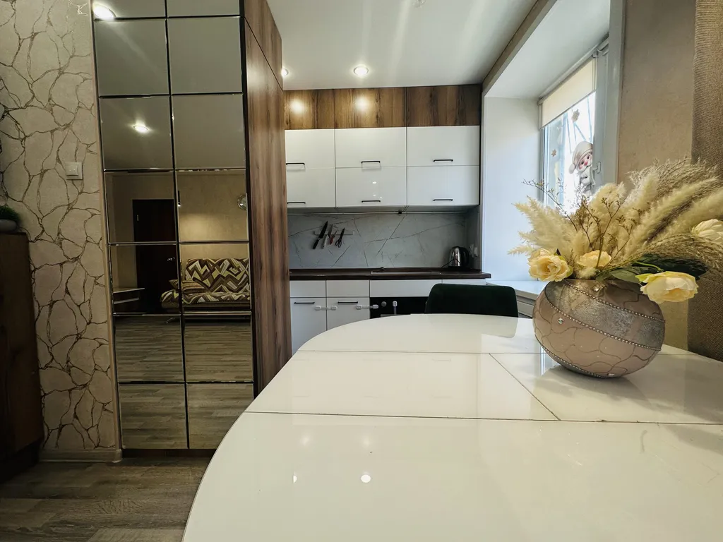 2 комнатная Горького 32