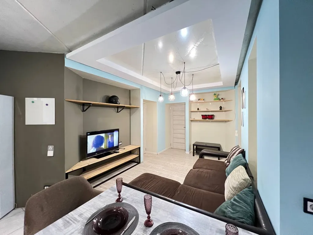 Трехкомнатная с оригинальным дизайнерским ремонтом ЦЕНТР