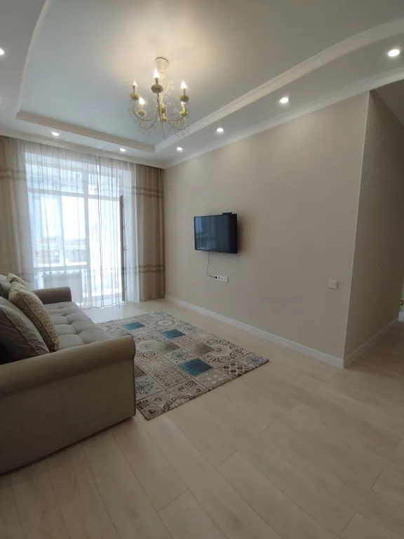 Отличная двухкомнатная квартира в центре Левого берега Астаны