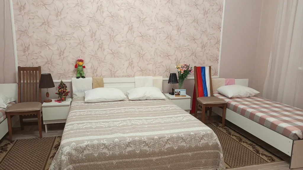 Большой семейный номер до 6 чел.  Рядом М4, Парк "Лога"- заезд 14-22