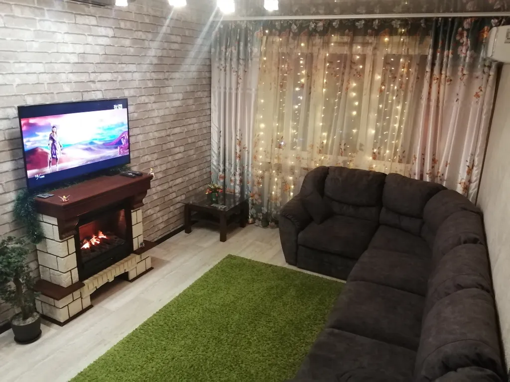 Шикарная евро-двушка с камином