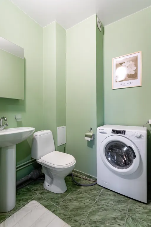 2-комнатная квартира возле ТЦ Планета