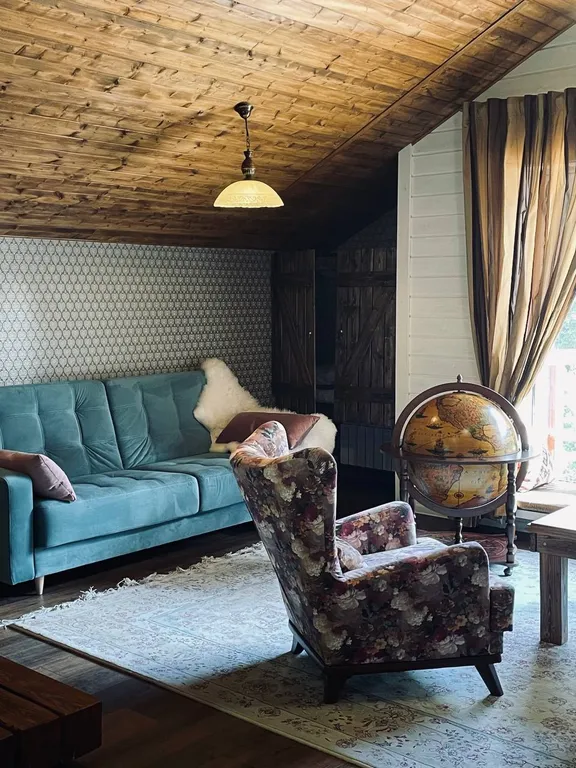 Уютная студия люкс с панорамными окнами с видом на горы