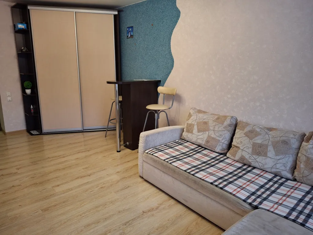 Апартаменты на Коммунаров