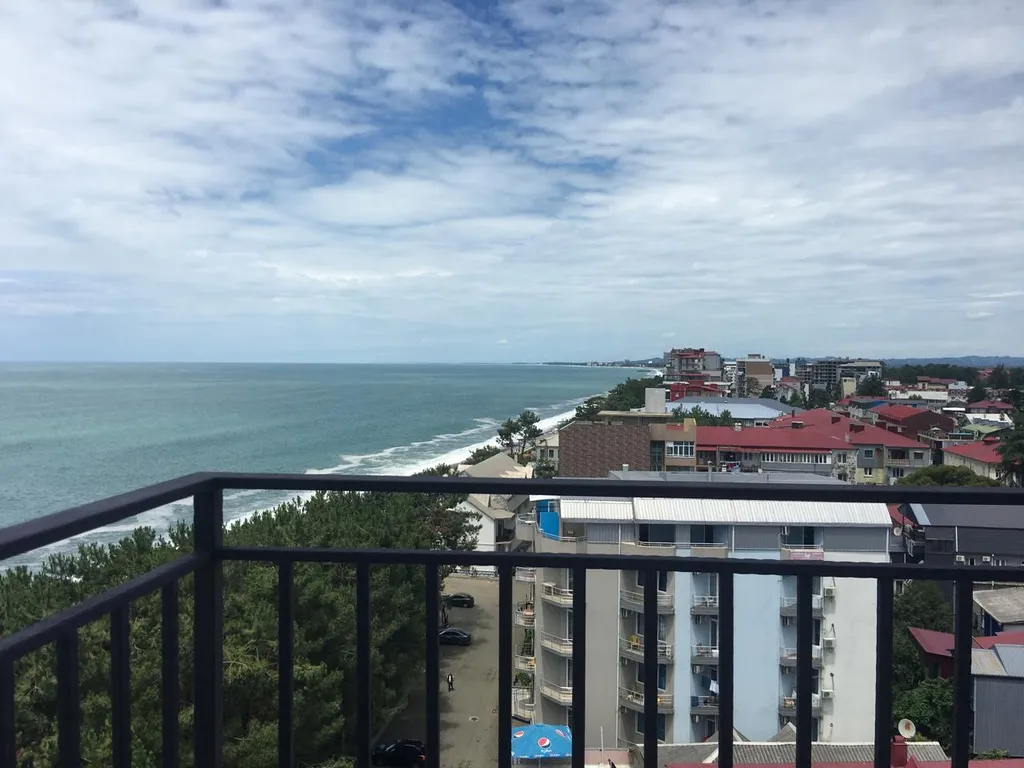 Великолепная квартира на берегу моря