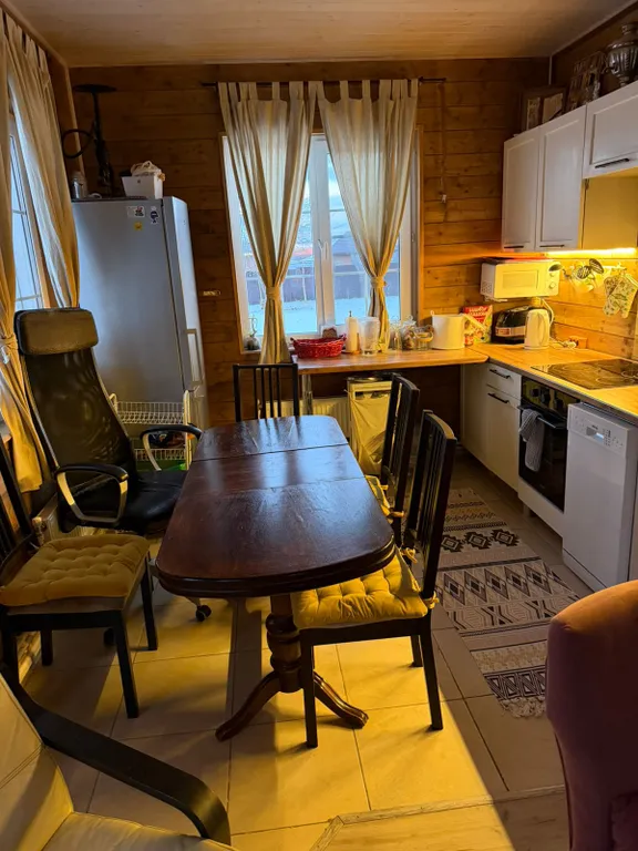 6-комнатный Дом