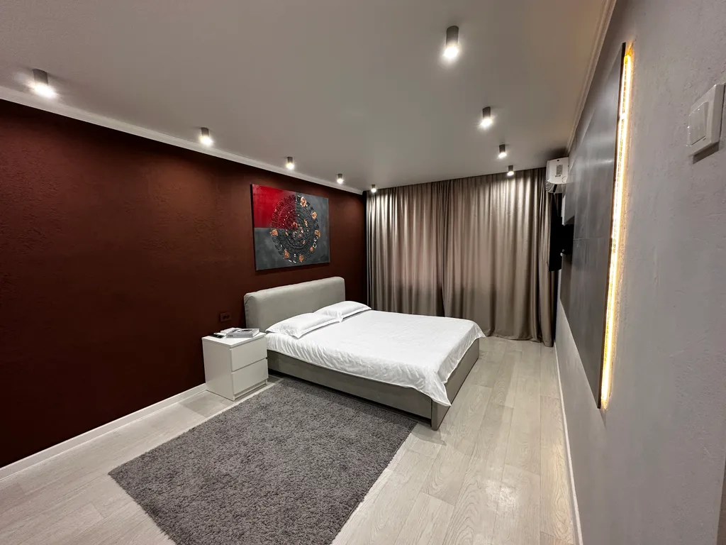 Стильная квартира в центре города — аренда посуточно в Уральск