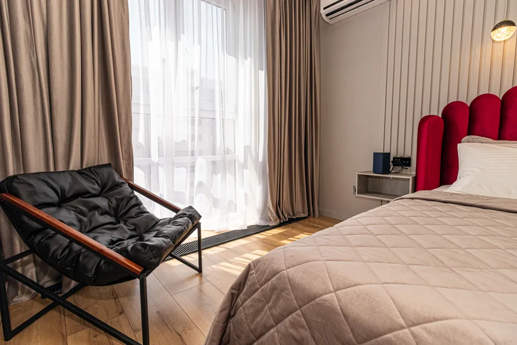 Квартира люкс в центре с панорамным видом кроватью king size и Алисой