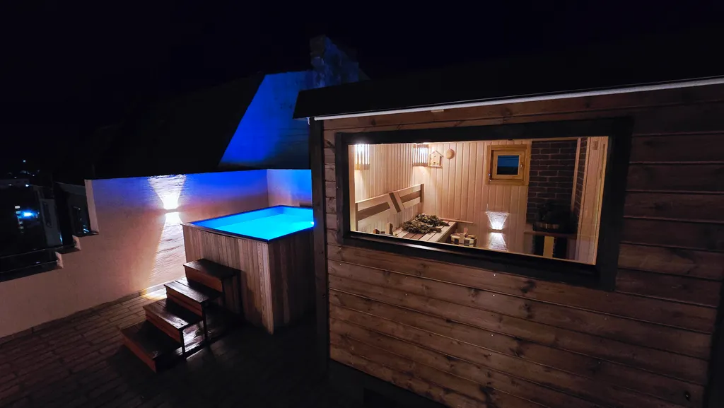 Таунхаус с панорамной эксплуатируемой крышей