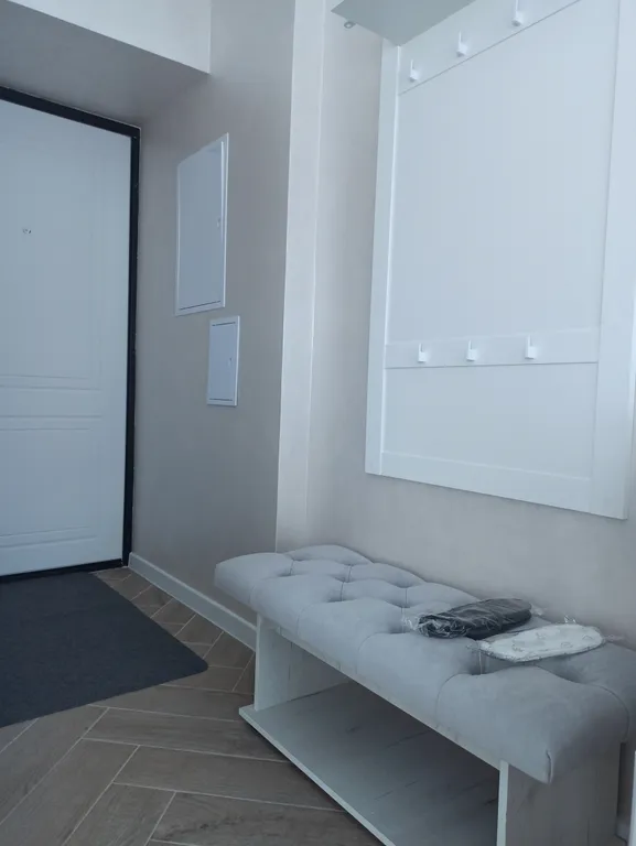 Студия в классическом стиле с видом на реку