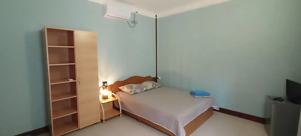 Квартира Комната 2 Комфорт — аренда посуточно в Ольгинка