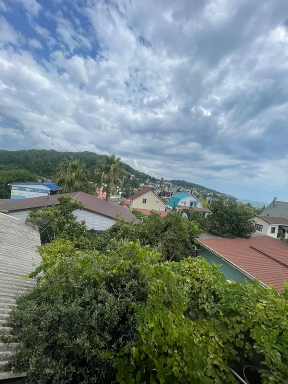 Квартира Комната на два человека с удобствами и кухней — аренда посуточно в Лоо