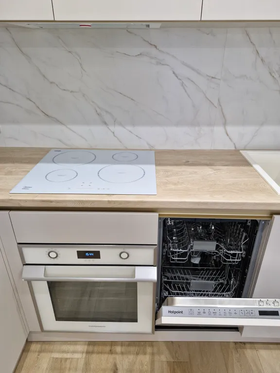 Уютная квартира на 16 этаже с видом на озеро в новом ЖК Upgrade