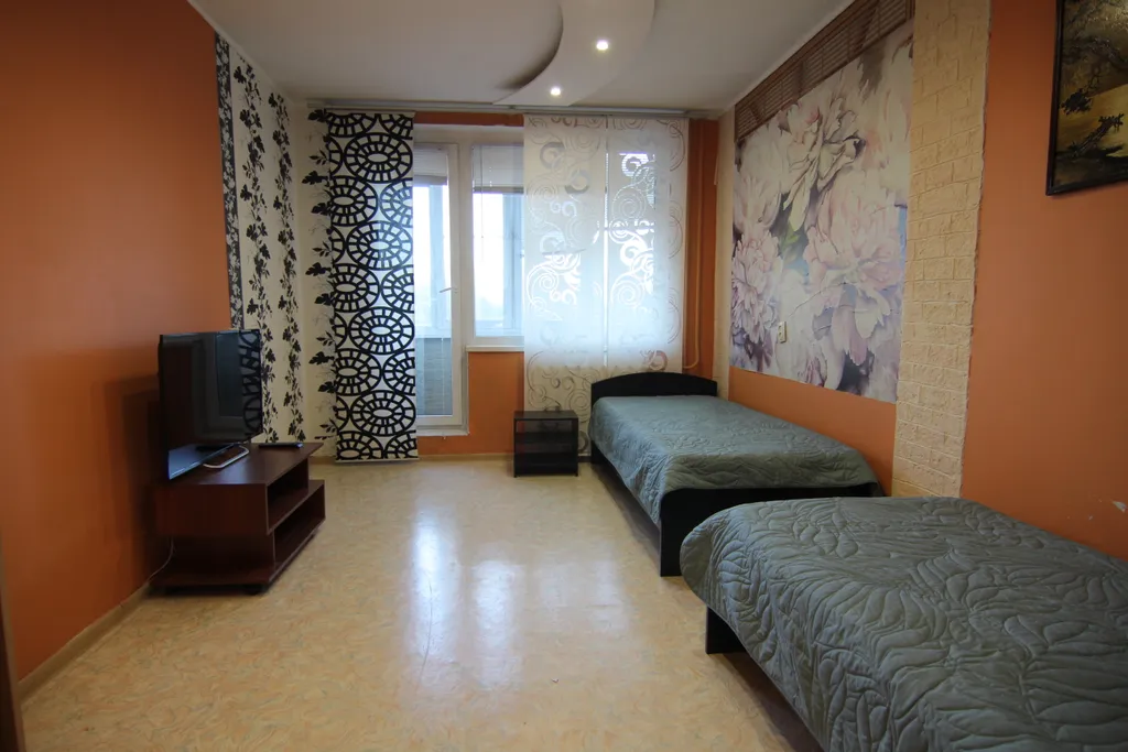 Трёхкомнатная квартира класса стандарт в спальном районе города