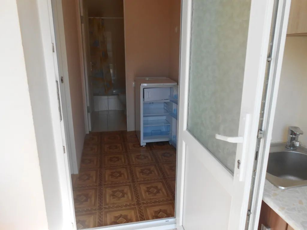 Квартира Квартира Семейный номер с кухней в доме с бассейном — Судак