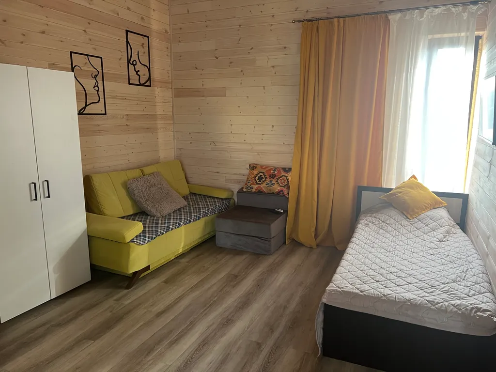 Большая евродвушка с видом на море