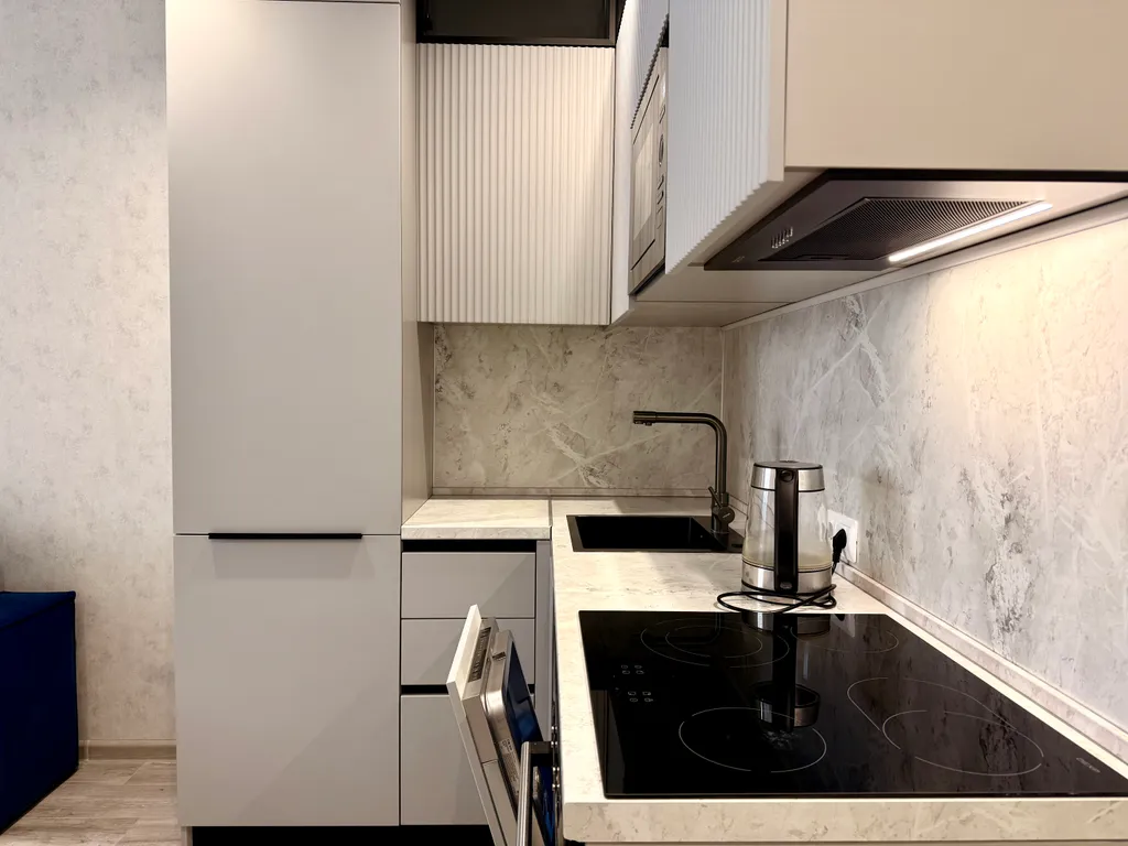 Уютная светлая студия недалёко от центра