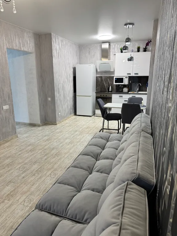 Омск Кировский у ТЦ Мега