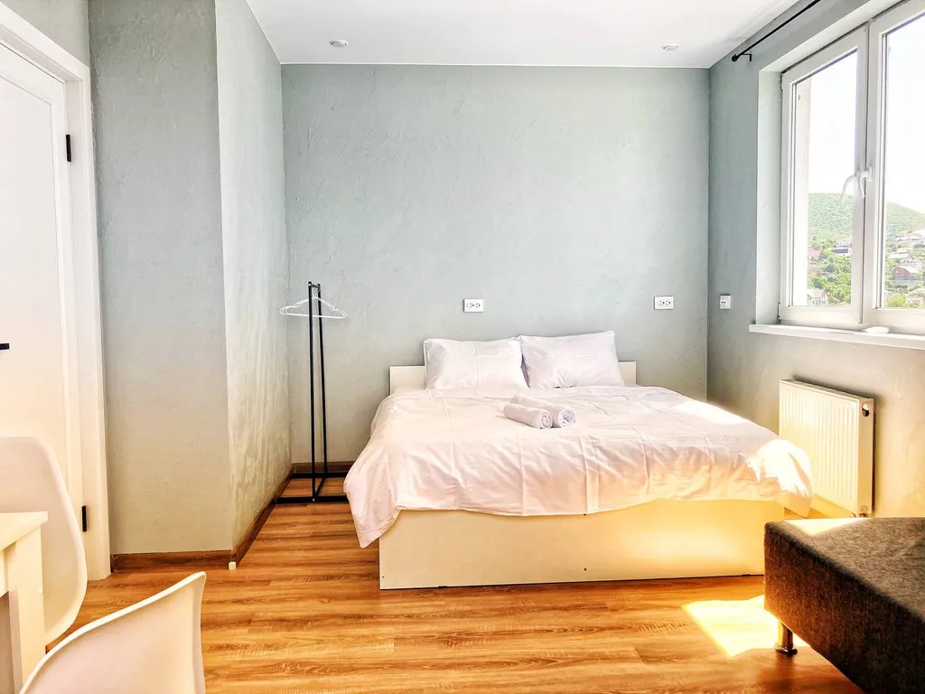 Четырёхкомнатная квартира с новым ремонтом и шикарным видом на море