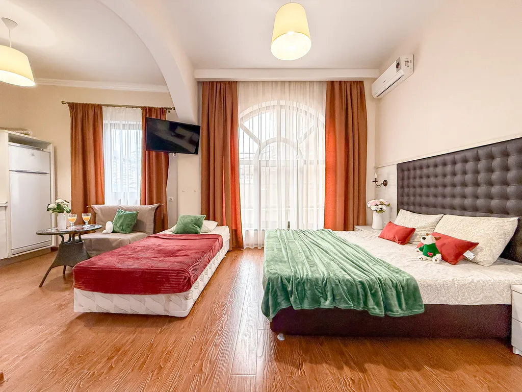 Квартира Номер на 4 человек с кухней на 1 этаже в центре, в 7 минутах до моря — аренда посуточно в Кабардинка