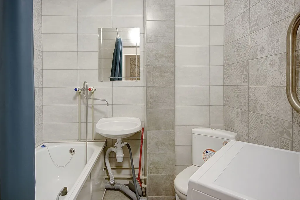 Квартира рядом с Парком Луговой и прудом с уточками