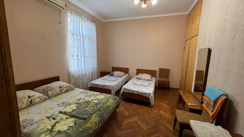 Коттедж Отличный дом — Сухум