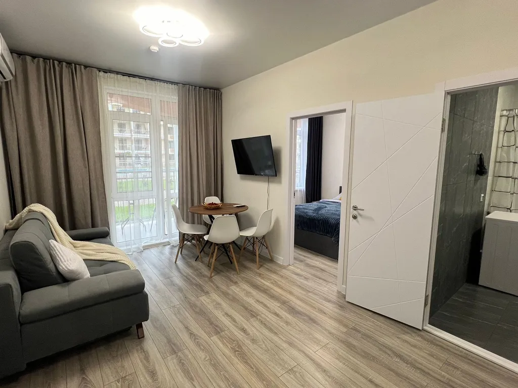 168 С бассейнами Евротри на 5 человек, 2 сан узла