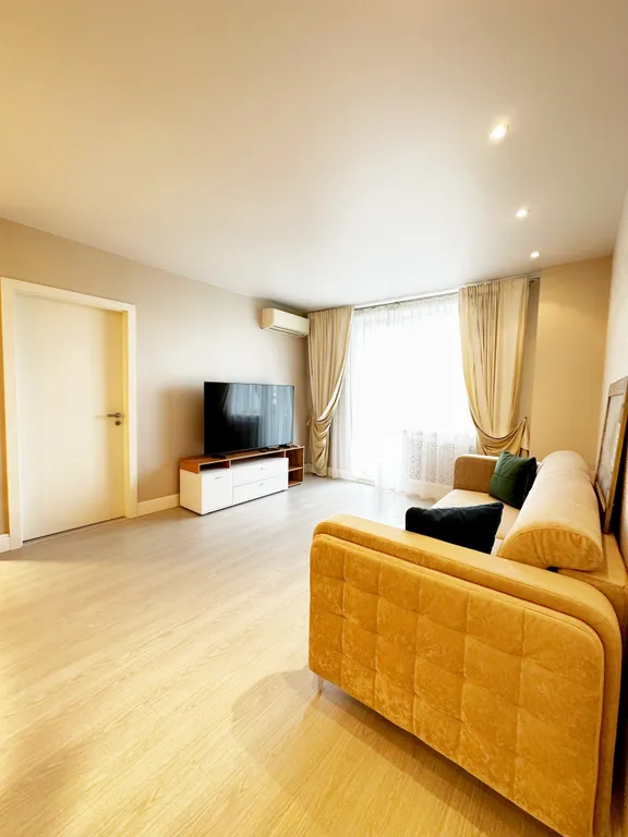 Стильная 3-комнатная квартира рядом с центром