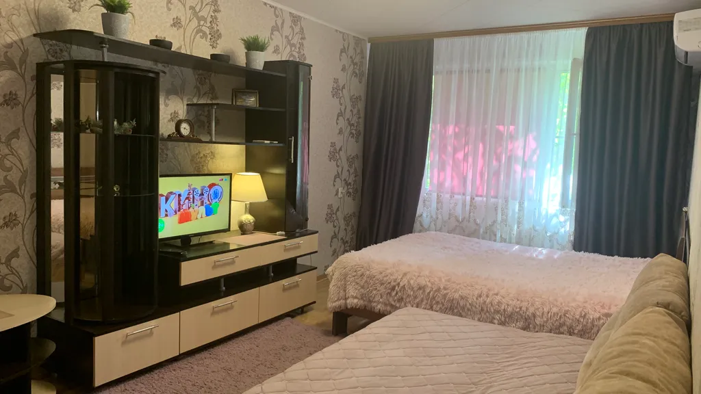 Уютная квартира в 2 минутах от федеральной трассы Р228 — аренда посуточно в Камышин