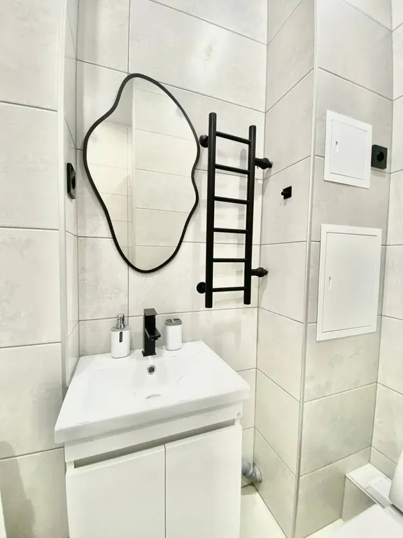 Абсолютно новая квартира с современным ремонтом в 47 квартале