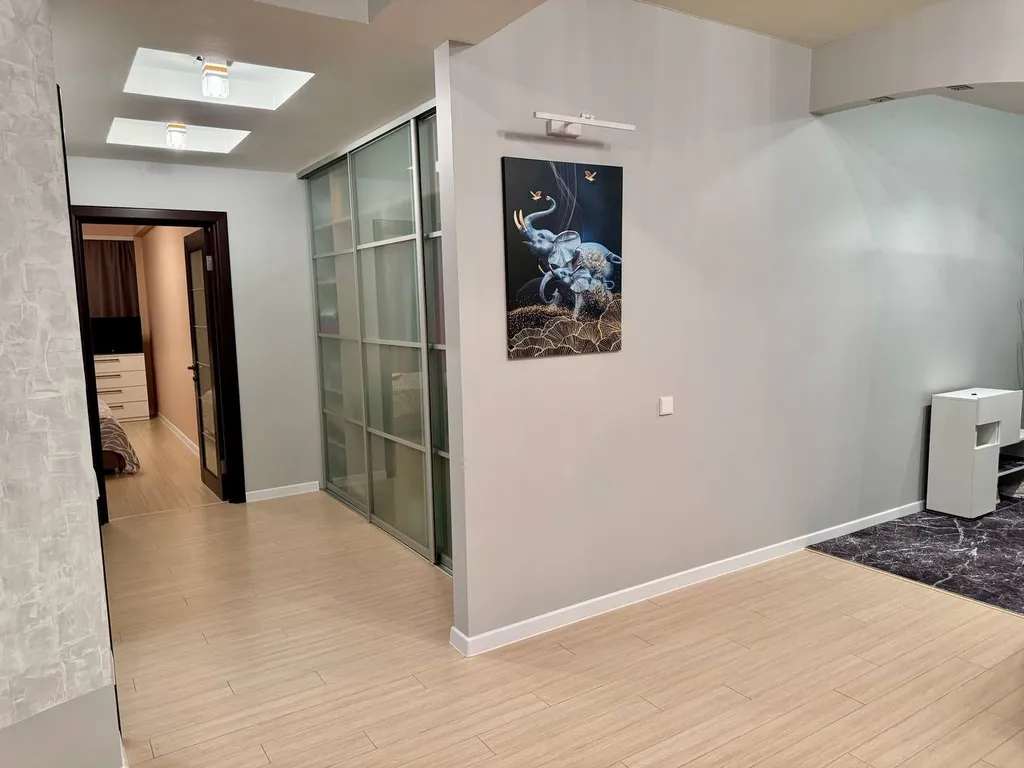 3 комнатная квартира на Светлане, морской порт, Дендрарий, набережная