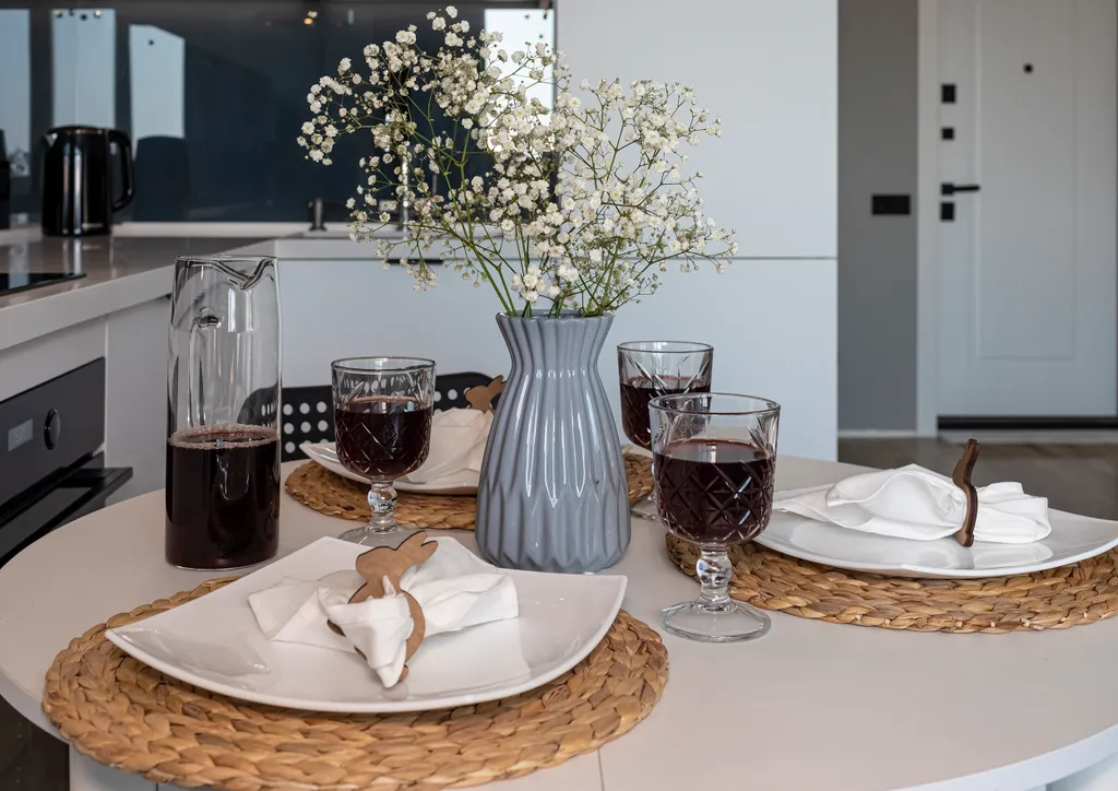 Квартира с видом на море на высоком этаже, рядом с островом Русским