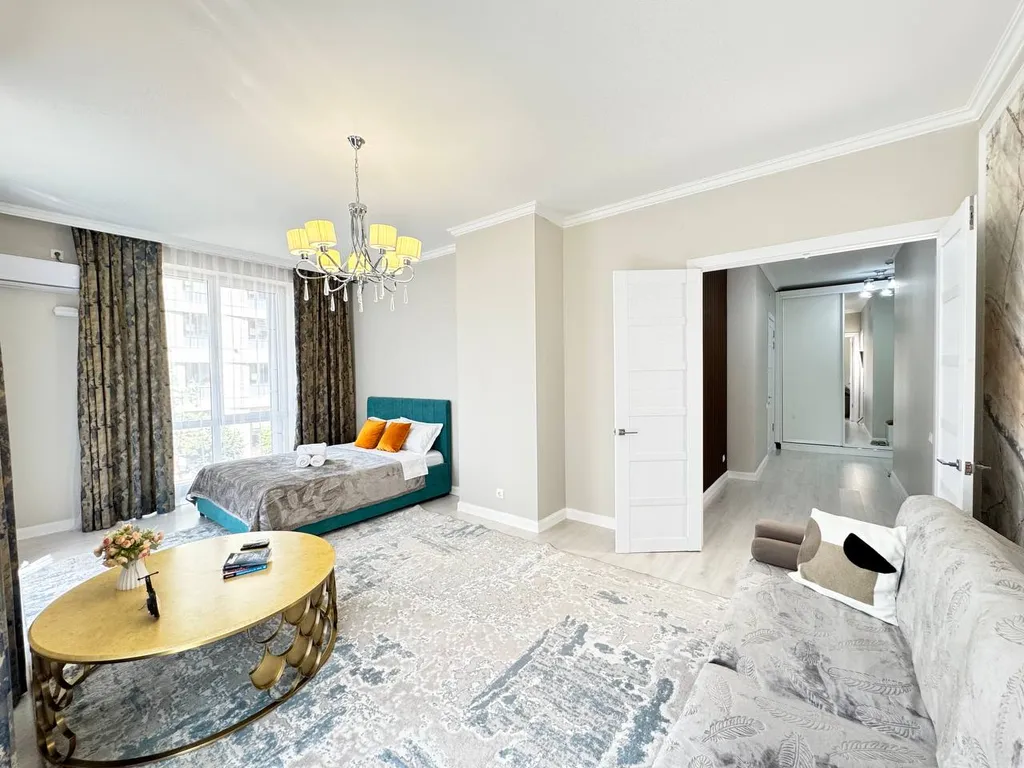 2-комнатная в жк 4you, рядом с тц Mega