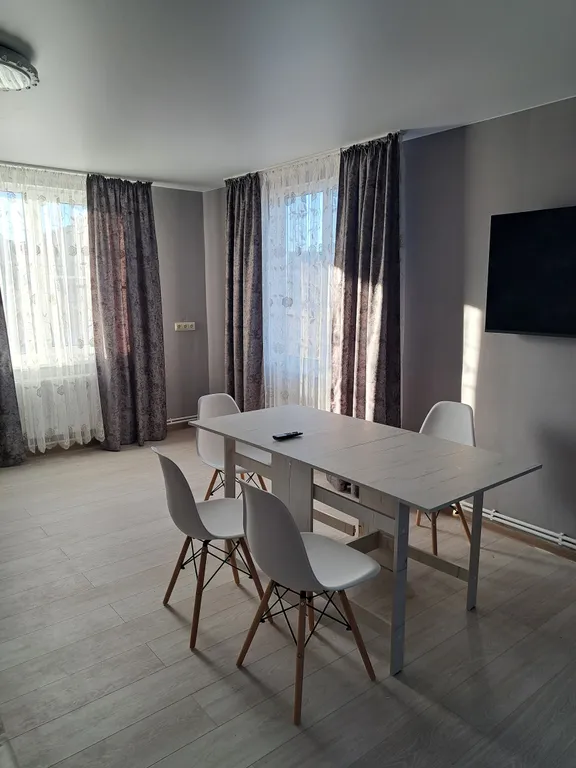 Дом с тёплым бассейном