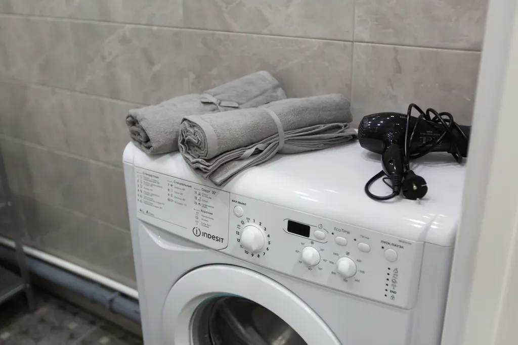 Студия на Карташова, 31б №1