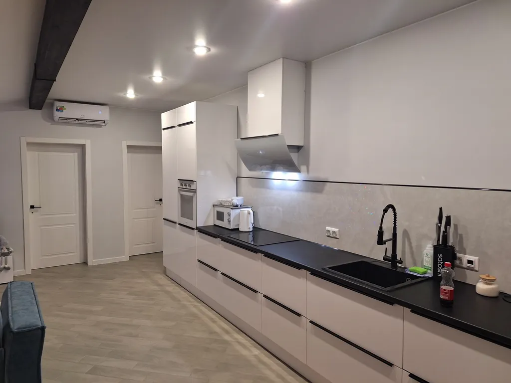 Дом на берегу водохранилища