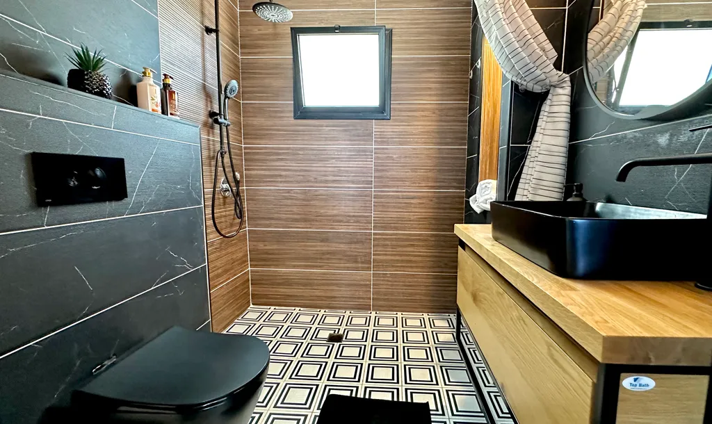 GW945 квартира с балконом с видом на море (Gugel Waves Nahariya)