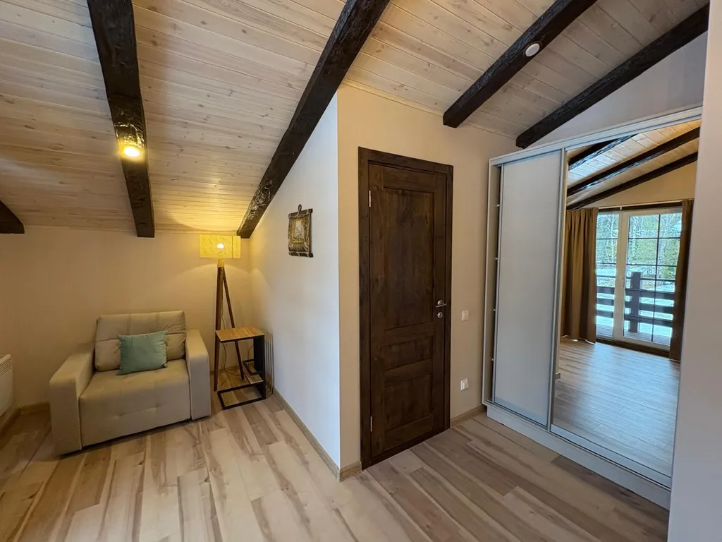 4-комнатный Дом