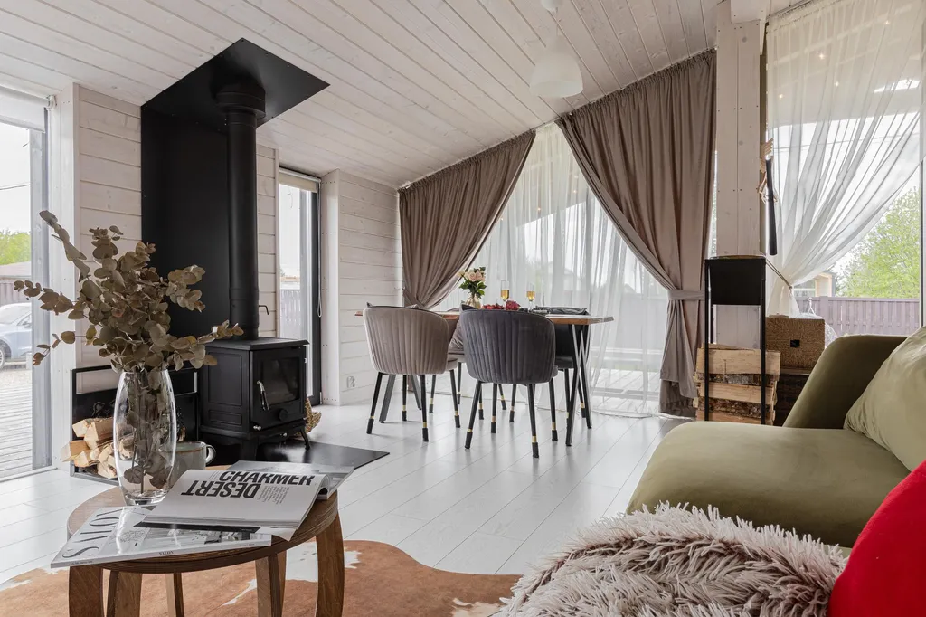 Коттедж Дом "Свет" с 3 отдельными спальнями и чаном — Семеновское